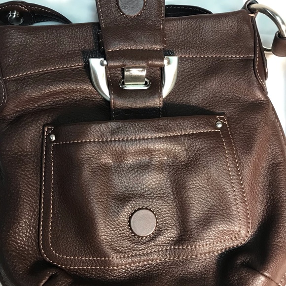 B. Makowsky Chocolate Brown Pebbled Leather Front Buckle Crossbody Saddle Purse - Picture 14 of 15